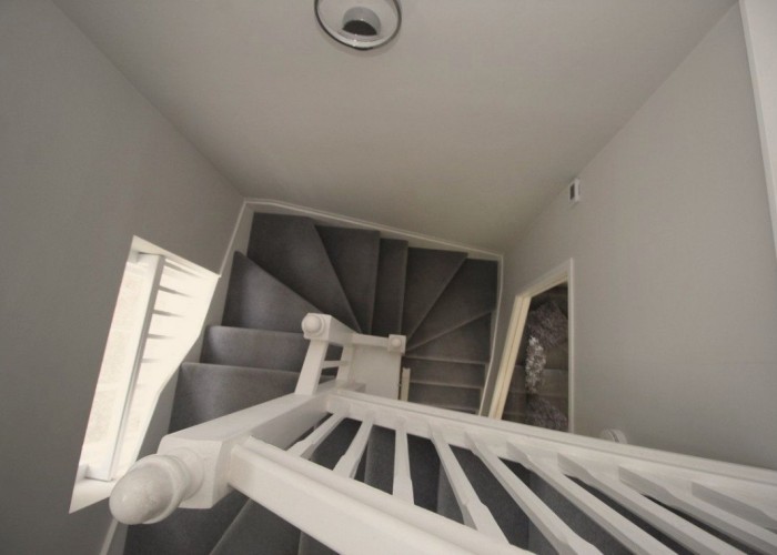 5. Staircase (Spiral)