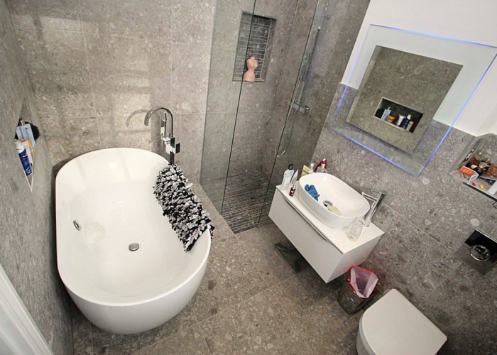 19. Bathroom