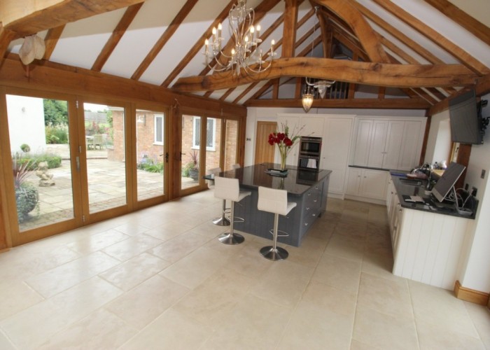 12. Kitchen (Modern)