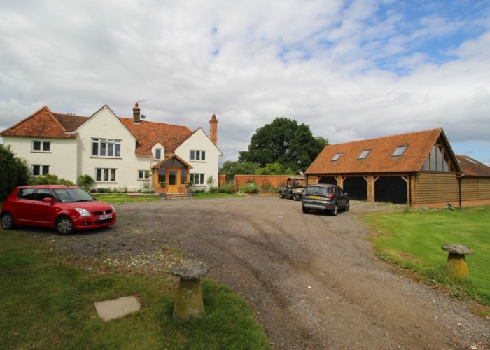56. House / Cottage Exterior