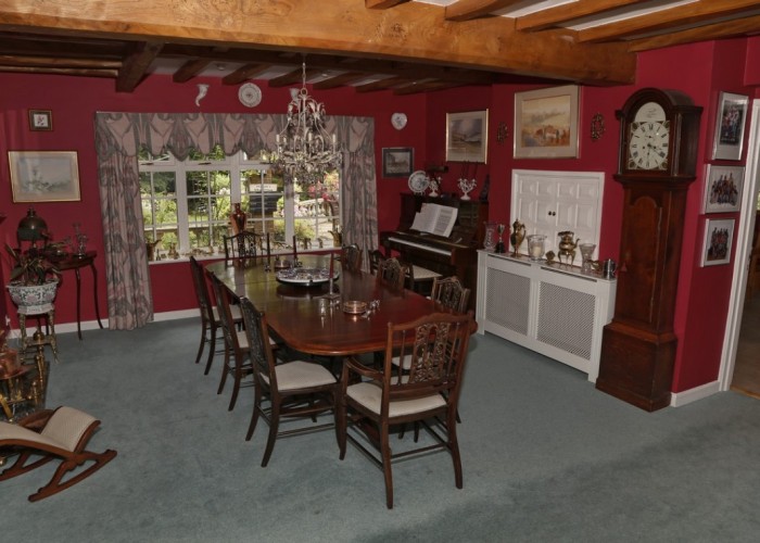 8. Diningroom