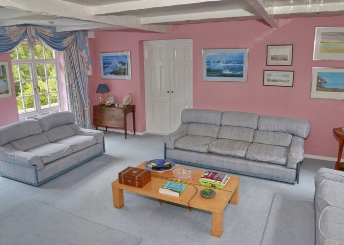 13. Livingroom
