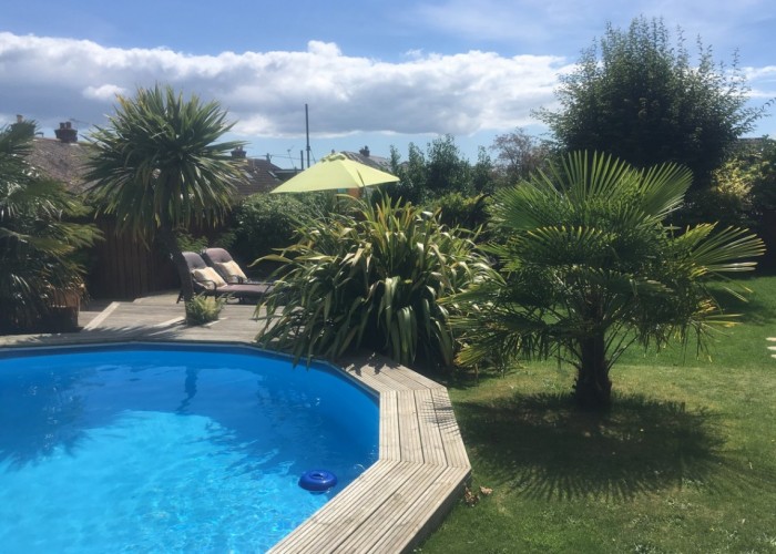30. Swimming-pool