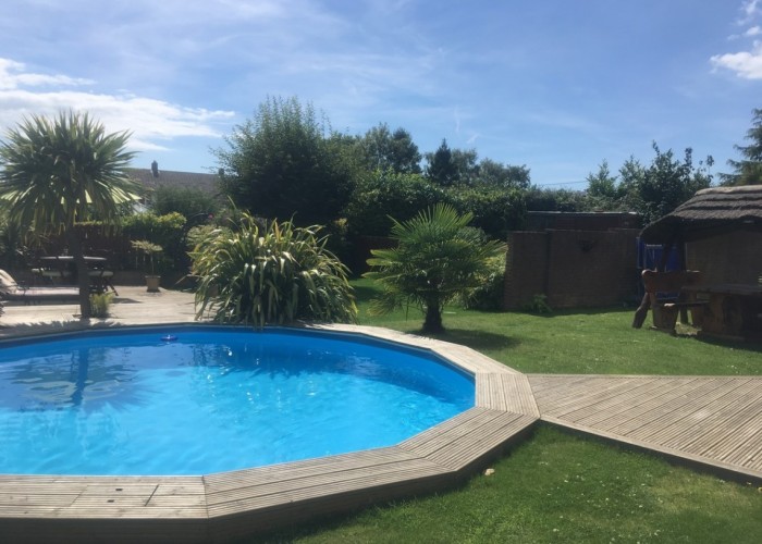 31. Swimming-pool