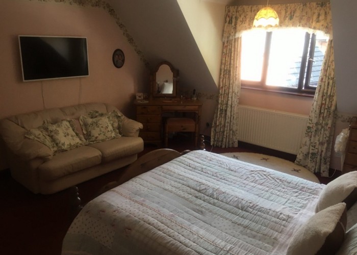 18. Bedroom (Double)