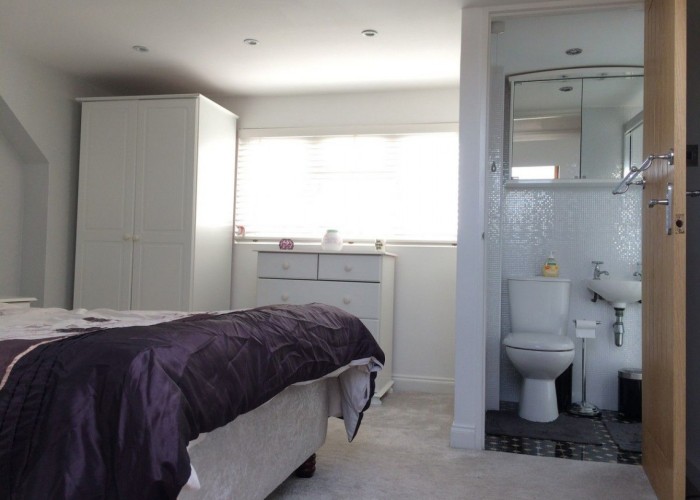 18. Bedroom (Double)