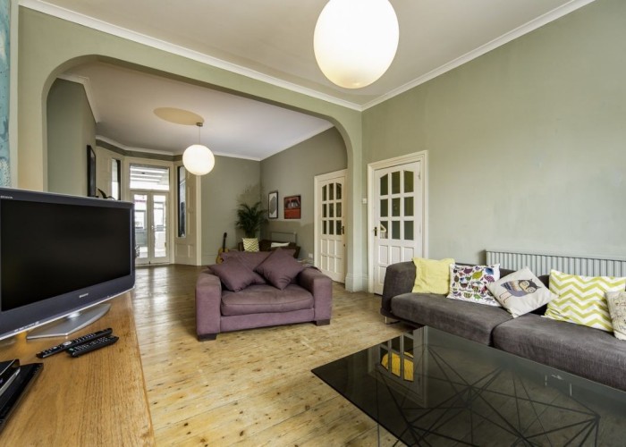 2. Livingroom