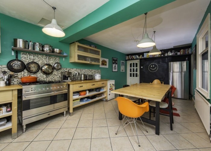 14. Kitchen (Wooden Units)
