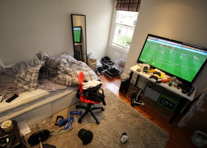 25. Bedroom (Childrens)