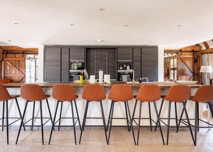 4. Kitchen (With Island)