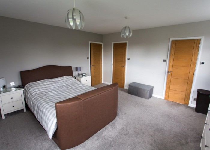 21. Bedroom (Master/En-Suite)