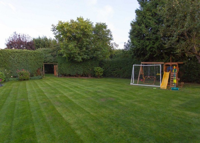 27. Gardens