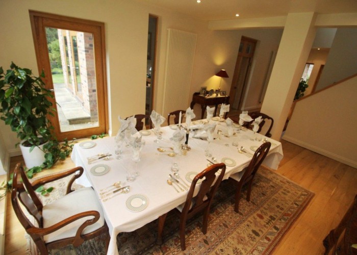 11. Diningroom