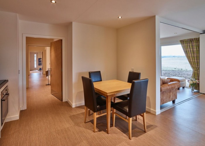 6. Diningroom