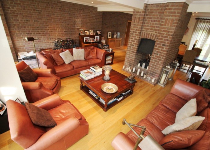 6. Livingroom
