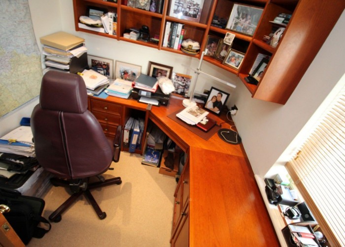 33. Home Office / Study