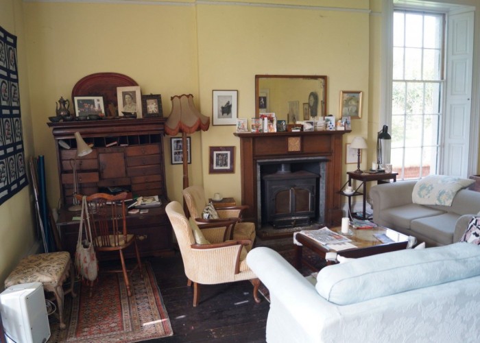 6. Livingroom