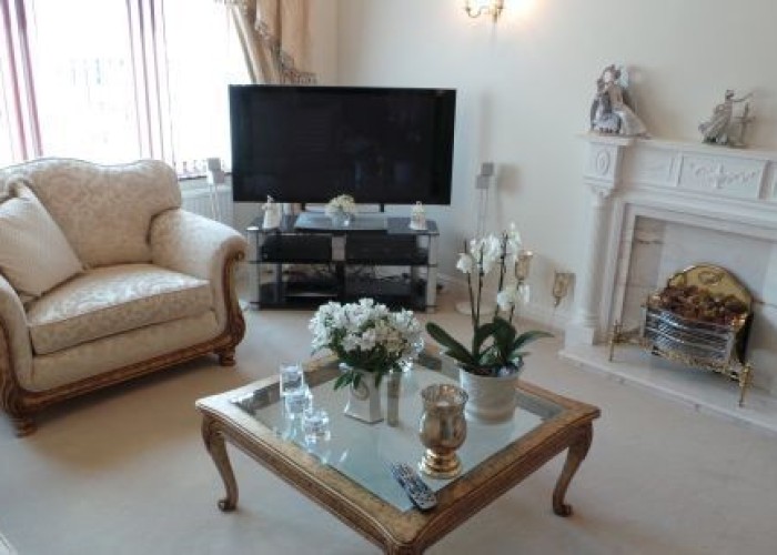 4. Livingroom