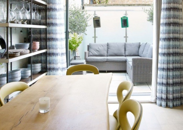 6. Kitchen (Cream or White units)