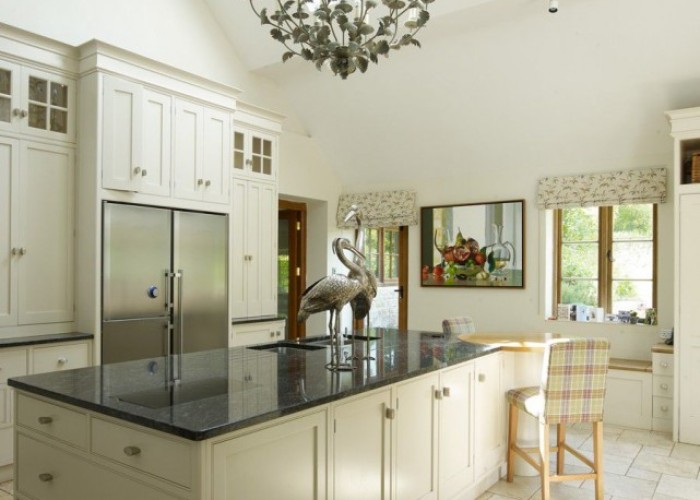 6. Kitchen (With Island)