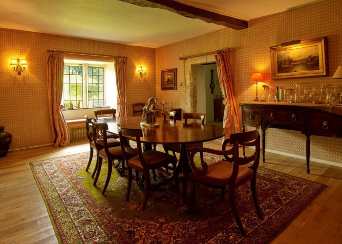 7. Diningroom