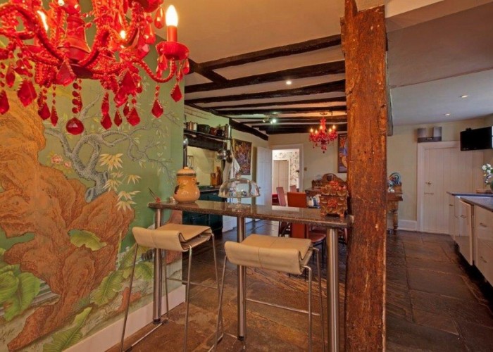 8. Kitchen (Rustic)