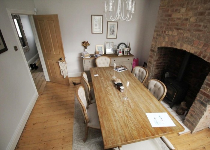 8. Diningroom