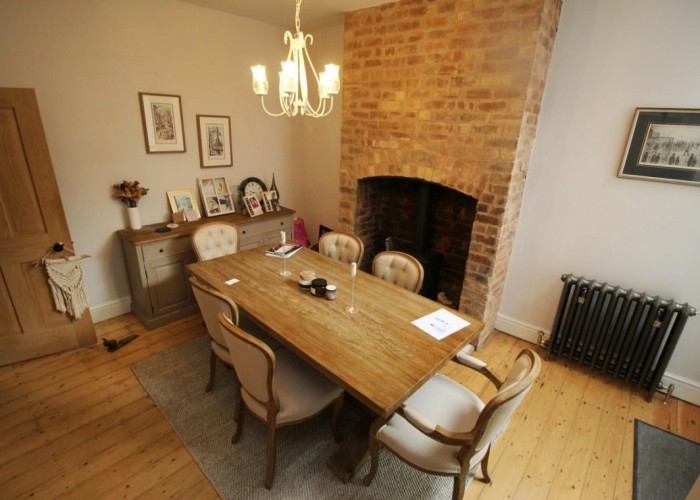 9. Diningroom