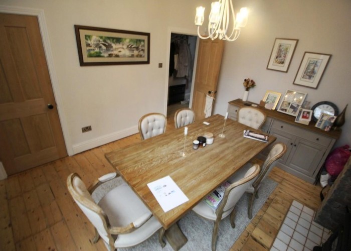 11. Diningroom
