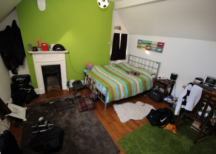 68. Bedroom (Childrens)