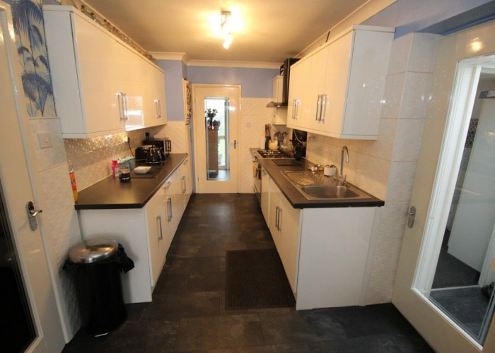 5. Kitchen (Galley)