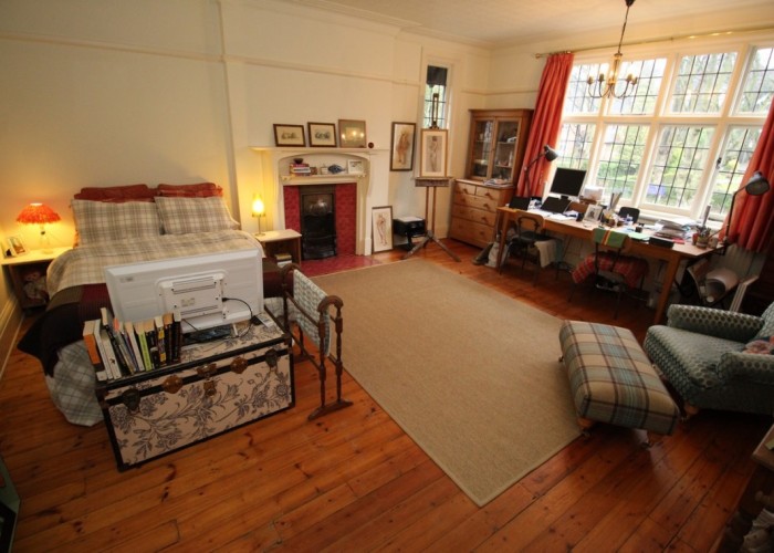 21. Home Office / Study