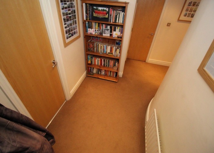 7. Hall