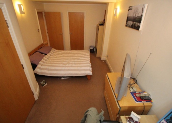 16. Bedroom (Double)