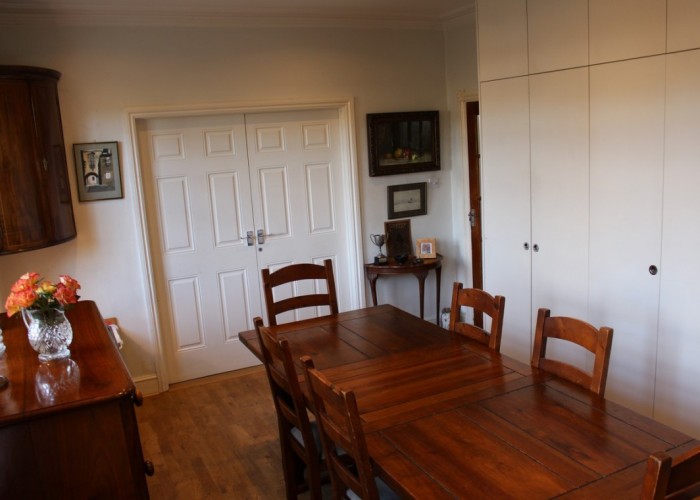 11. Diningroom