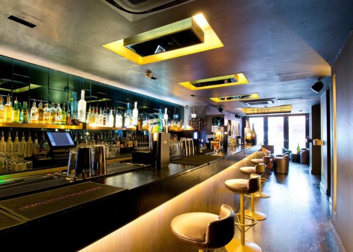 1. Pub / Bar / Club