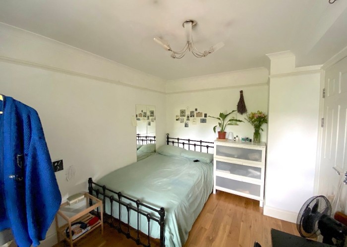 11. Bedroom (Double)
