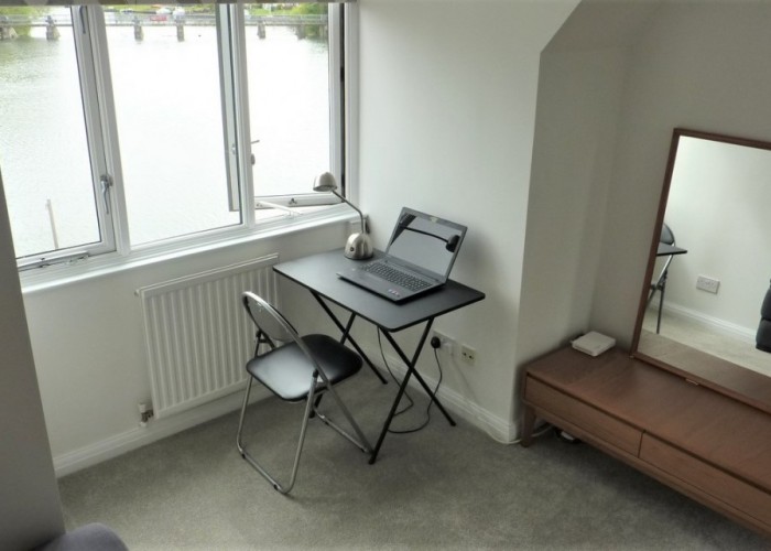 15. Home Office / Study
