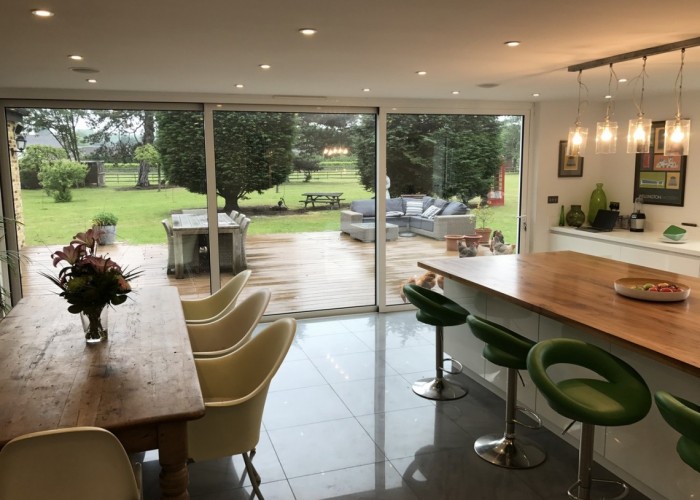 2. Kitchen (With Island)
