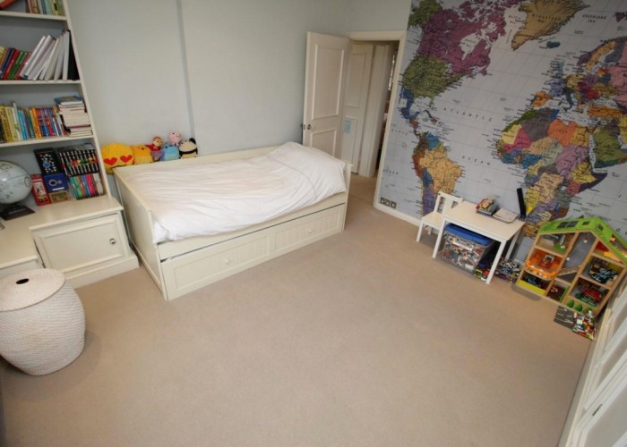 18. Bedroom (Childrens)