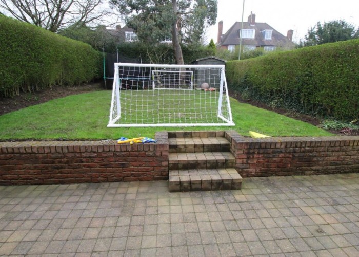 28. Gardens