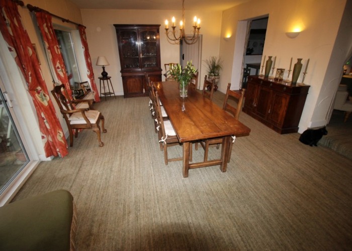 5. Diningroom