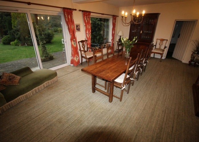7. Diningroom