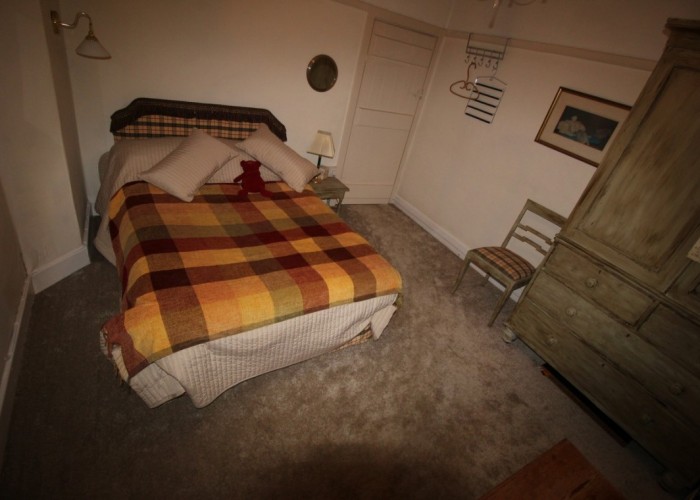 14. Bedroom (Double)