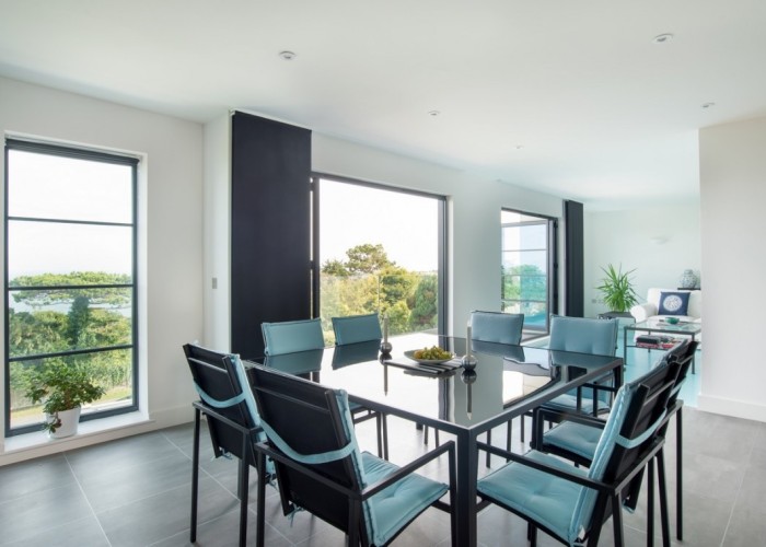 5. Diningroom