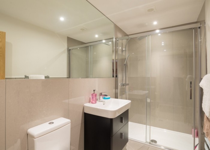 16. Shower Room