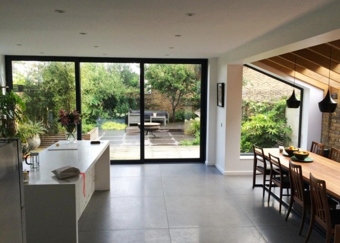 2. Kitchen (With Island)