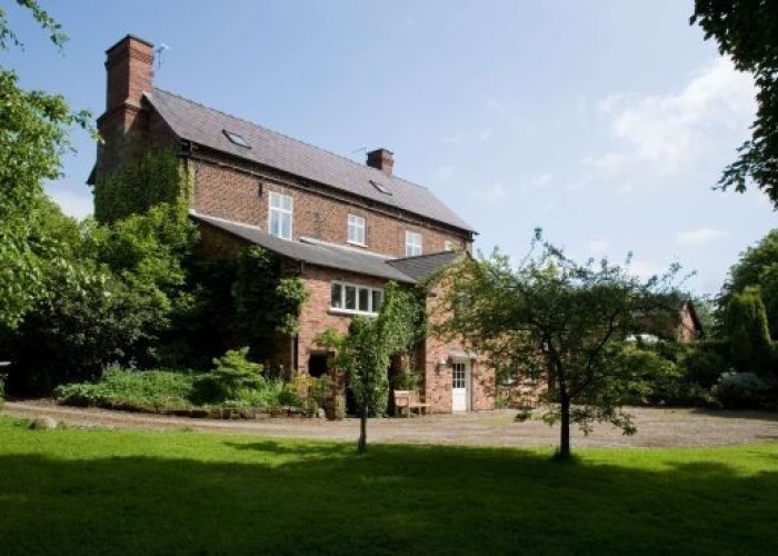 11. House / Cottage