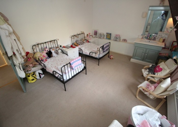 33. Bedroom (Childrens)