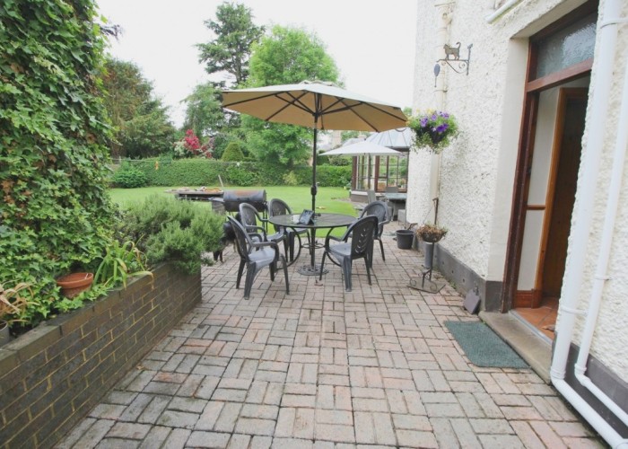 53. Patio / Veranda